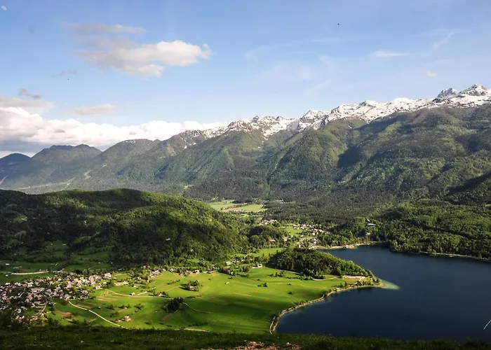 Gorska Hiska Vogar Nad Bohinjskim Jezerom Bohinj